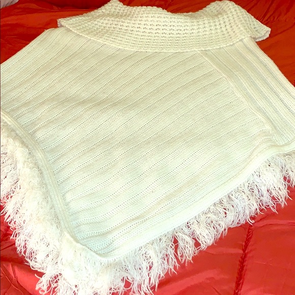 Say What? Sweaters - EUC Women's Turtleneck Cable-Knit Poncho One Size